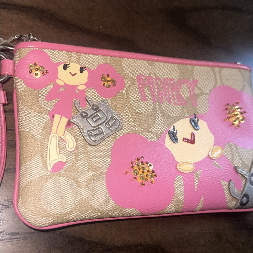 Coach Poppy "Pinky Chan" Limited Edition Wristlet EUC - Picture 3 of 6